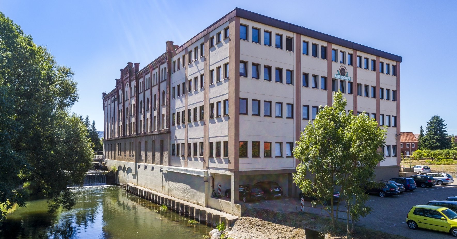 Das Neudorff Verwaltungsgebäude in Emmerthal Das Neudorff Verwaltungsgebäude in Emmerthal