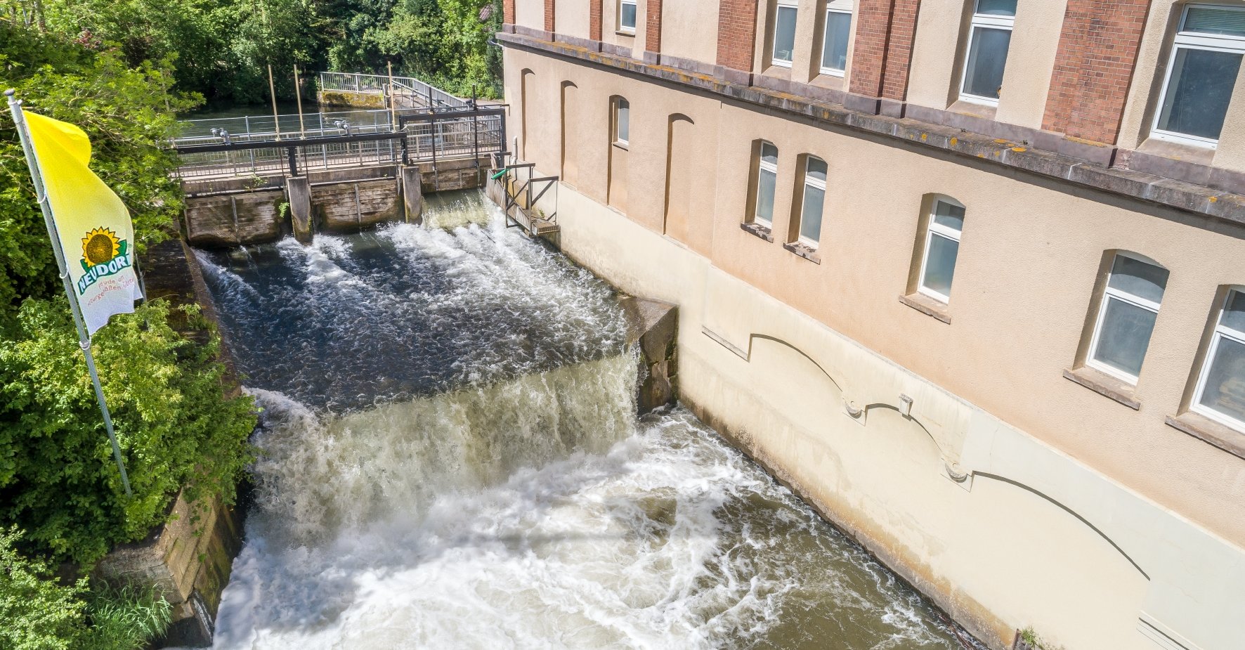 Durch die Wasserkraft der Emmer produzieren wir Teile unsere Energie umweltfreundlich selbst Durch die Wasserkraft der Emmer produzieren wir Teile unsere Energie umweltfreundlich selbst